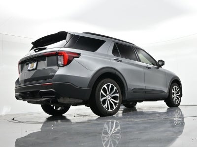 2025 Ford Explorer ST-Line 4WD