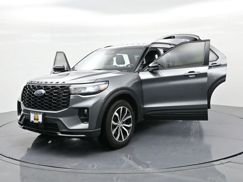 2025 Ford Explorer ST-Line 4WD