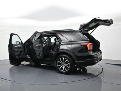 2025 Ford Explorer ST-Line 4WD