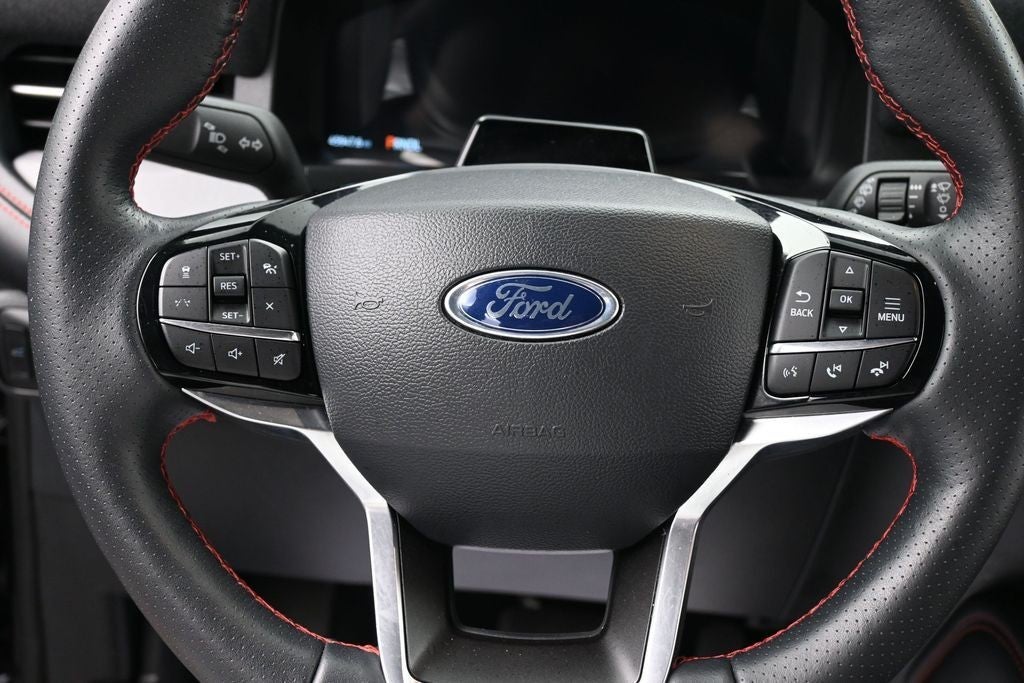 2025 Ford Explorer ST-Line 4WD