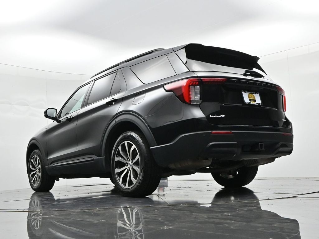 2025 Ford Explorer ST-Line 4WD