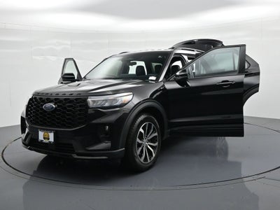 2025 Ford Explorer ST-Line 4WD