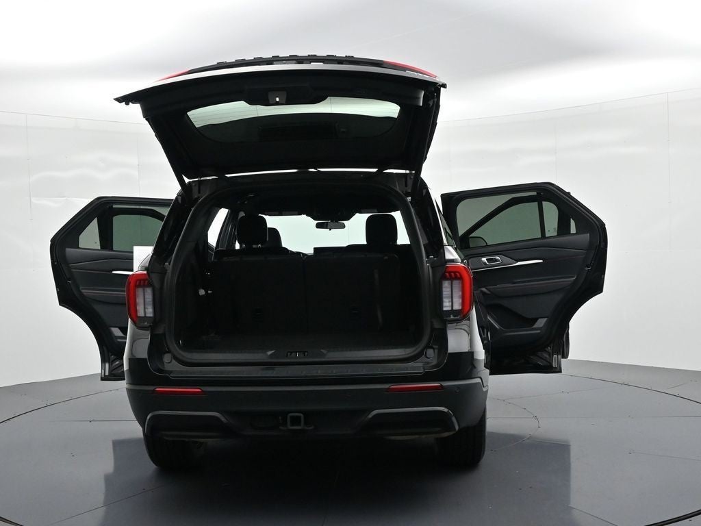 2025 Ford Explorer ST-Line 4WD