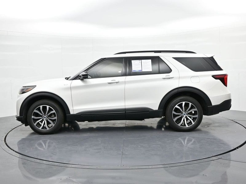 2025 Ford Explorer ST-Line 4WD