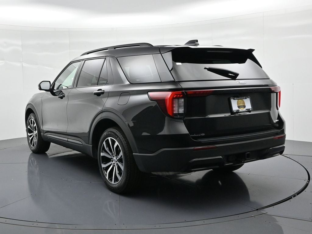 2026 Ford Explorer ST-Line 4WD