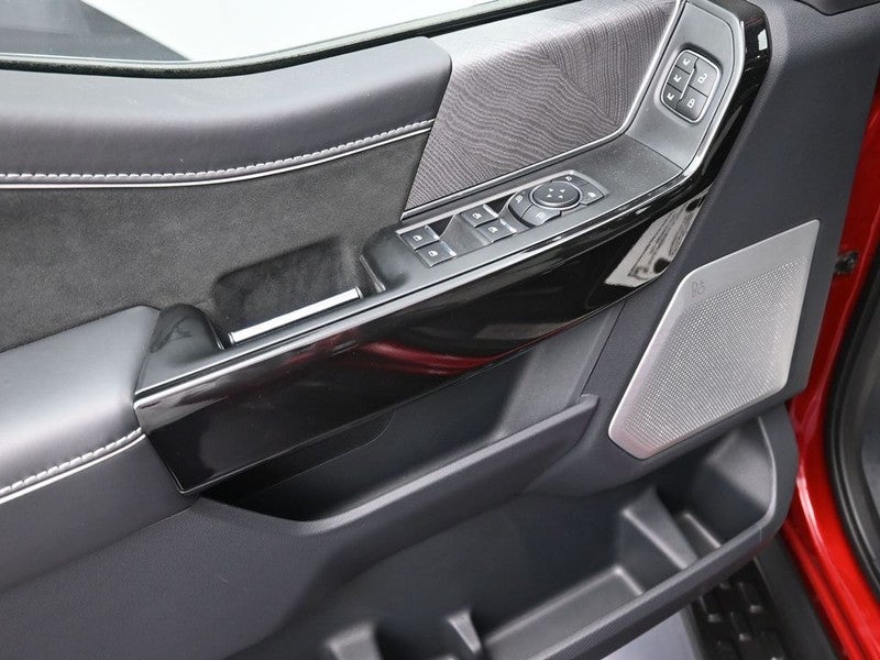 2023 Ford F-150 Lightning Platinum