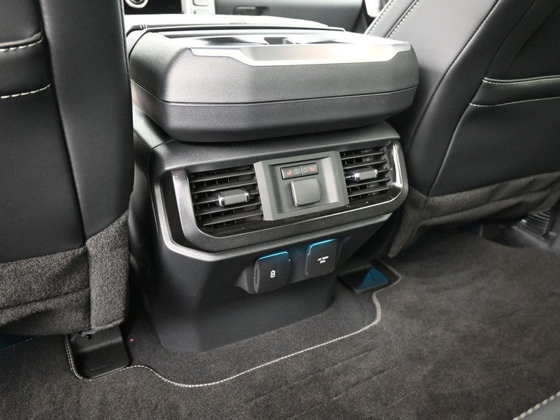 2023 Ford F-150 Lightning Platinum