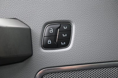 2022 Ford Super Duty F-350 SRW Limited