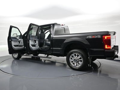 2022 Ford Super Duty F-350 SRW Limited
