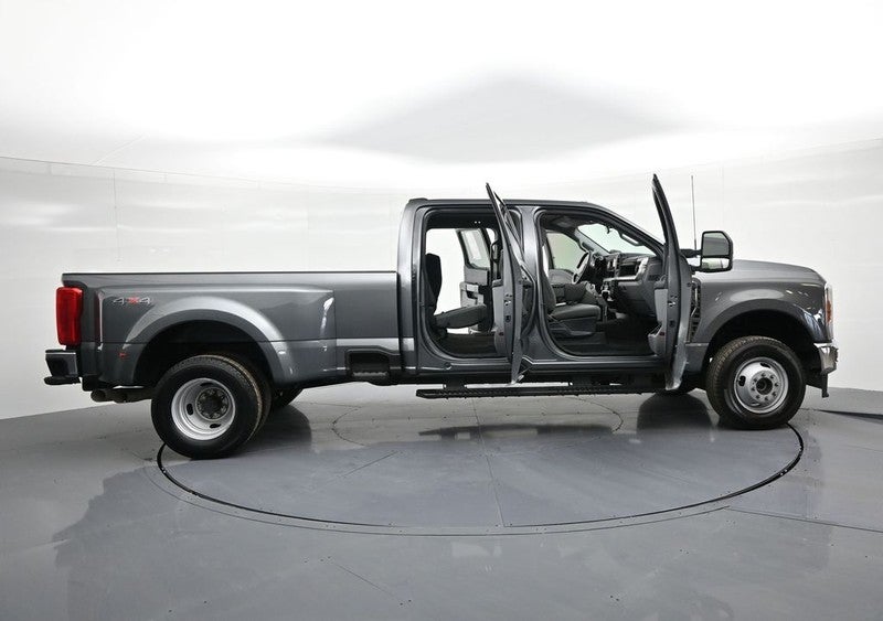 2025 Ford Super Duty F-350 DRW XLT
