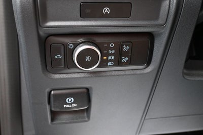 2025 Ford F-150 STX 4WD SuperCrew 5.5' Box
