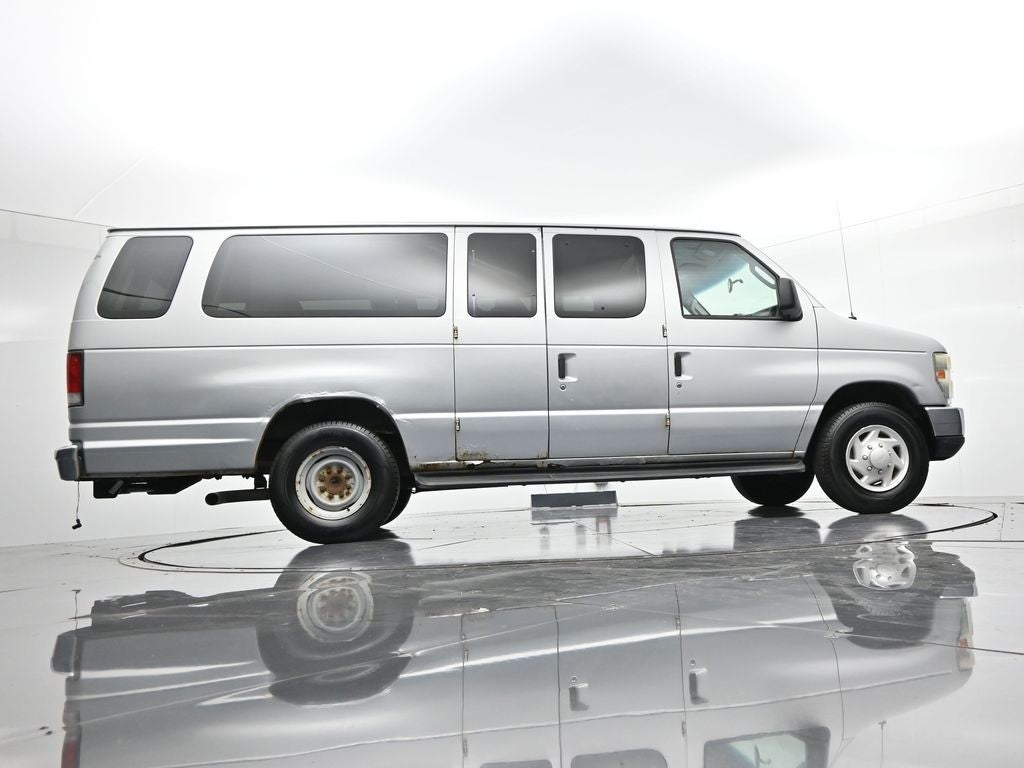 2009 Ford Econoline Cargo Van Commercial