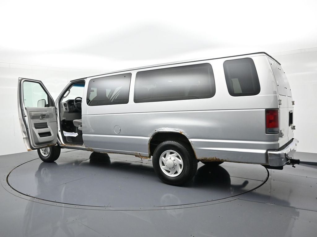 2009 Ford Econoline Cargo Van Commercial