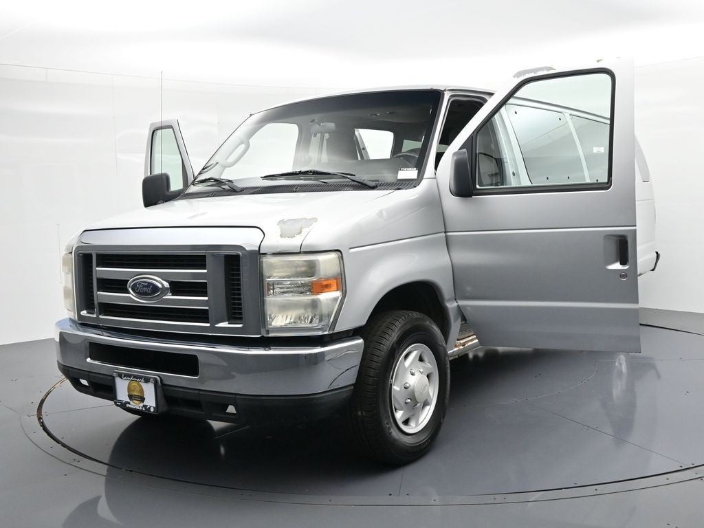2009 Ford Econoline Cargo Van Commercial