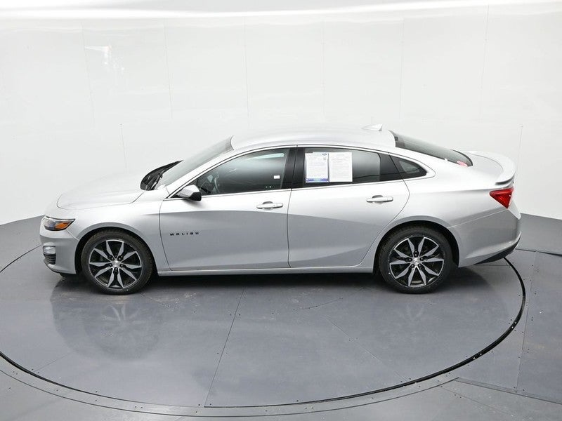 2022 Chevrolet Malibu 4dr Sdn RS