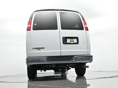 2018 Chevrolet Express Passenger RWD 3500 135" LT