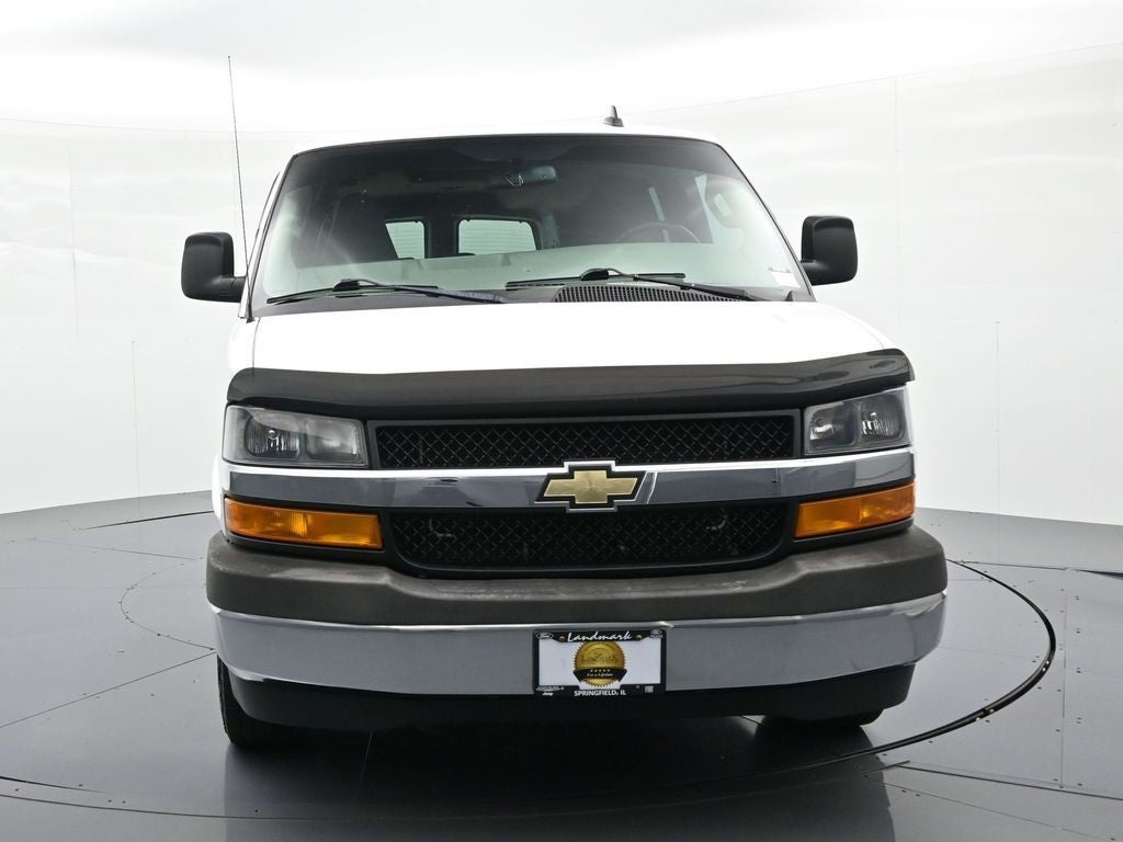 2018 Chevrolet Express Passenger RWD 3500 135" LT