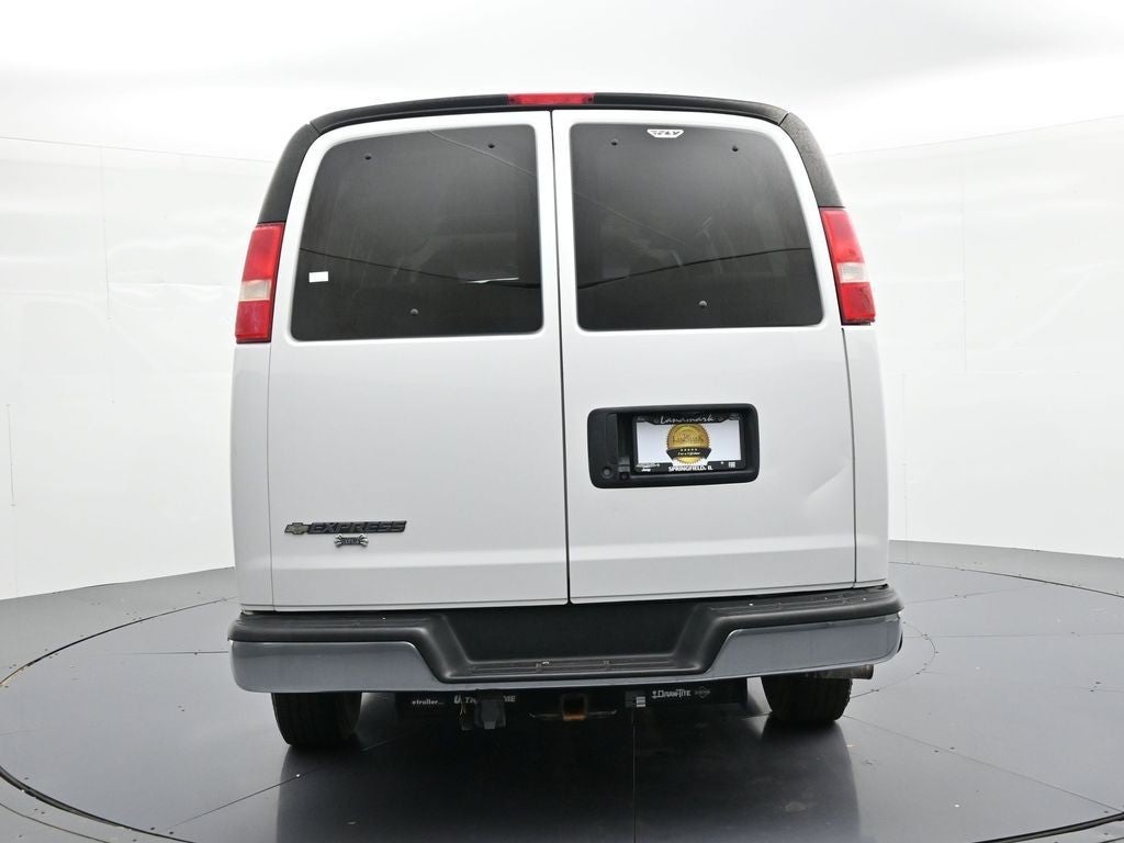 2018 Chevrolet Express Passenger RWD 3500 135" LT
