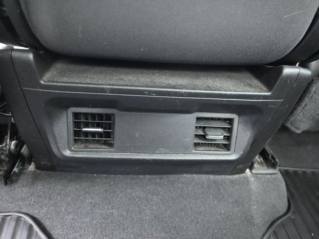 2022 Chevrolet Silverado 1500 4WD Crew Cab 147" Custom