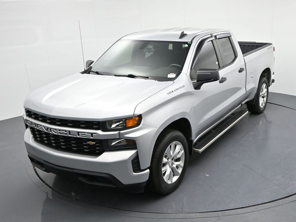 2021 Chevrolet Silverado 1500 4WD Double Cab 147" Custom