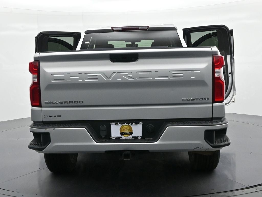 2021 Chevrolet Silverado 1500 4WD Double Cab 147" Custom
