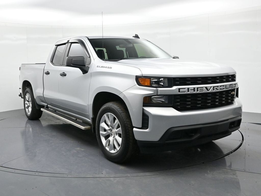 2021 Chevrolet Silverado 1500 4WD Double Cab 147" Custom
