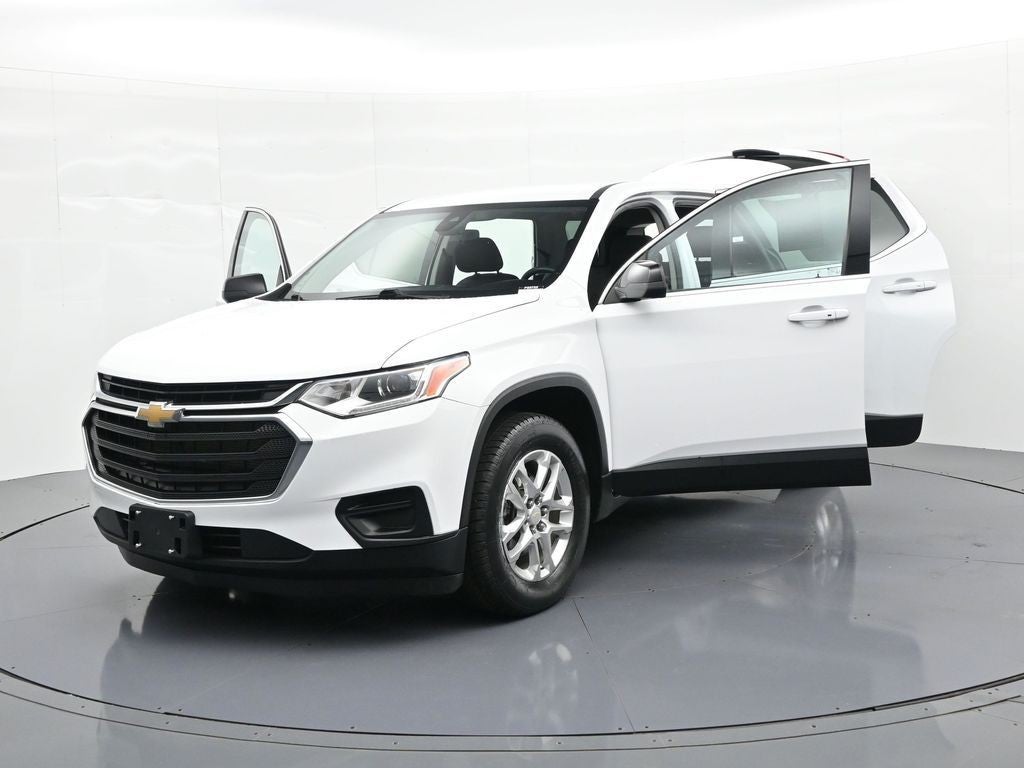 2021 Chevrolet Traverse LS w/1FL