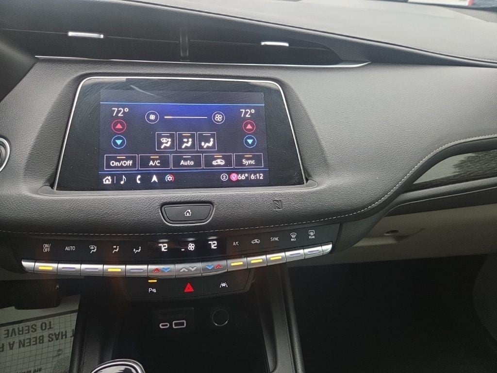 2020 Cadillac XT4 AWD 4dr Premium Luxury