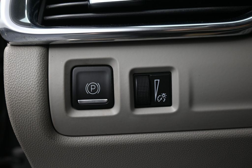 2020 Cadillac XT4 AWD 4dr Premium Luxury