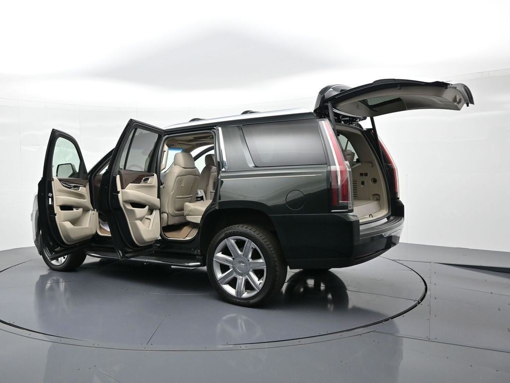 2016 Cadillac Escalade 4WD 4dr Luxury Collection