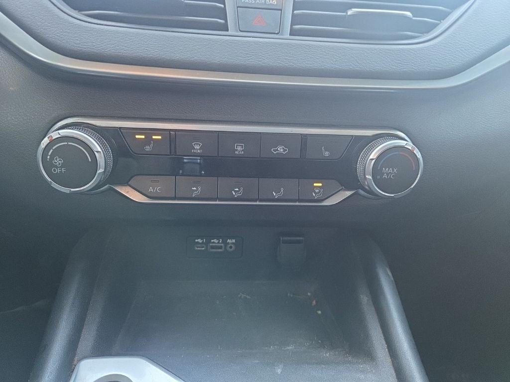 2021 Nissan Altima 2.0 SR Sedan