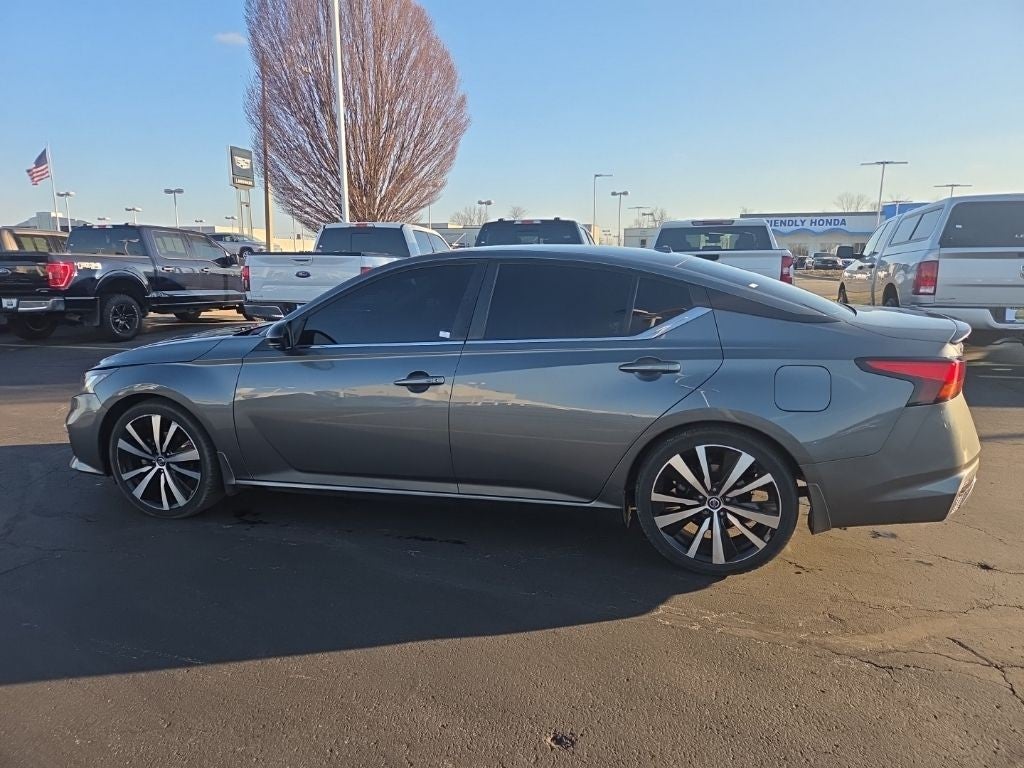 2021 Nissan Altima 2.0 SR Sedan