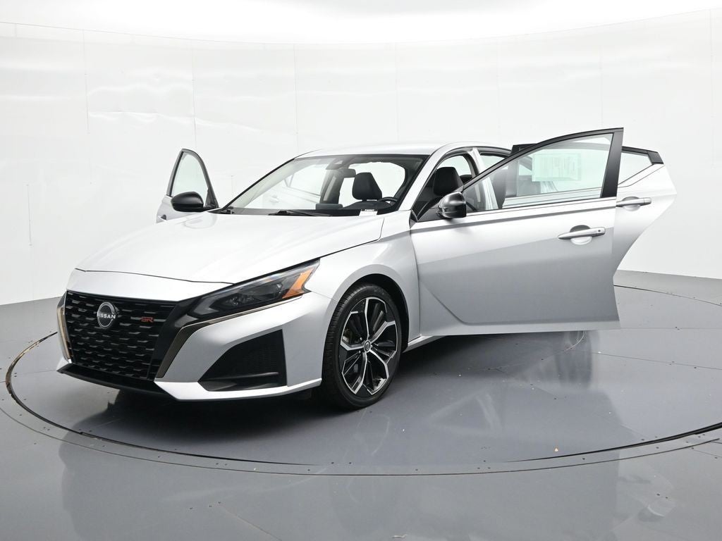 2024 Nissan Altima 2.5 SR Sedan