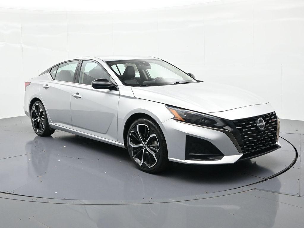 2024 Nissan Altima 2.5 SR Sedan