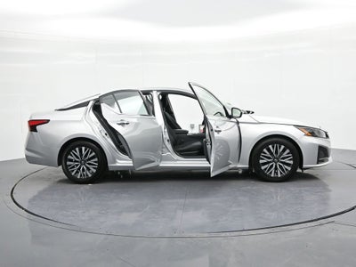 2024 Nissan Altima 2.5 SV Sedan