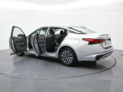 2024 Nissan Altima 2.5 SV Sedan