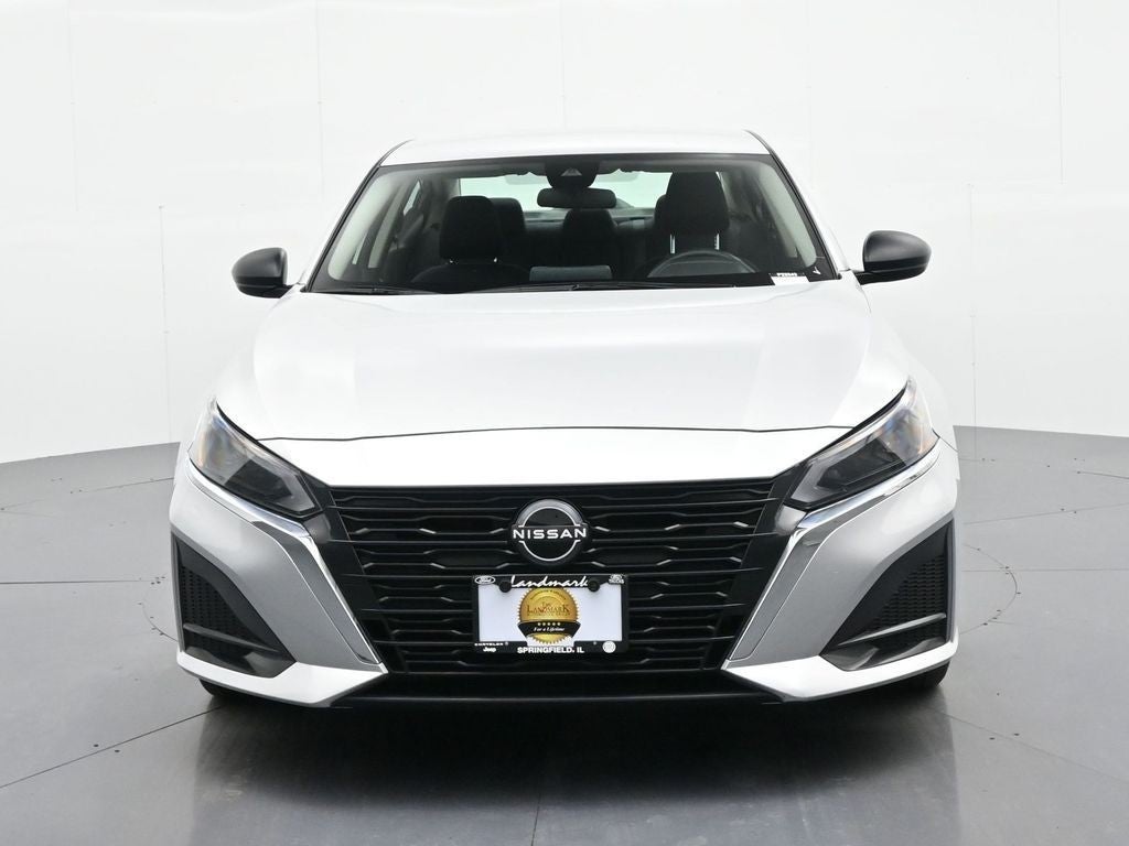 2024 Nissan Altima 2.5 SV Sedan