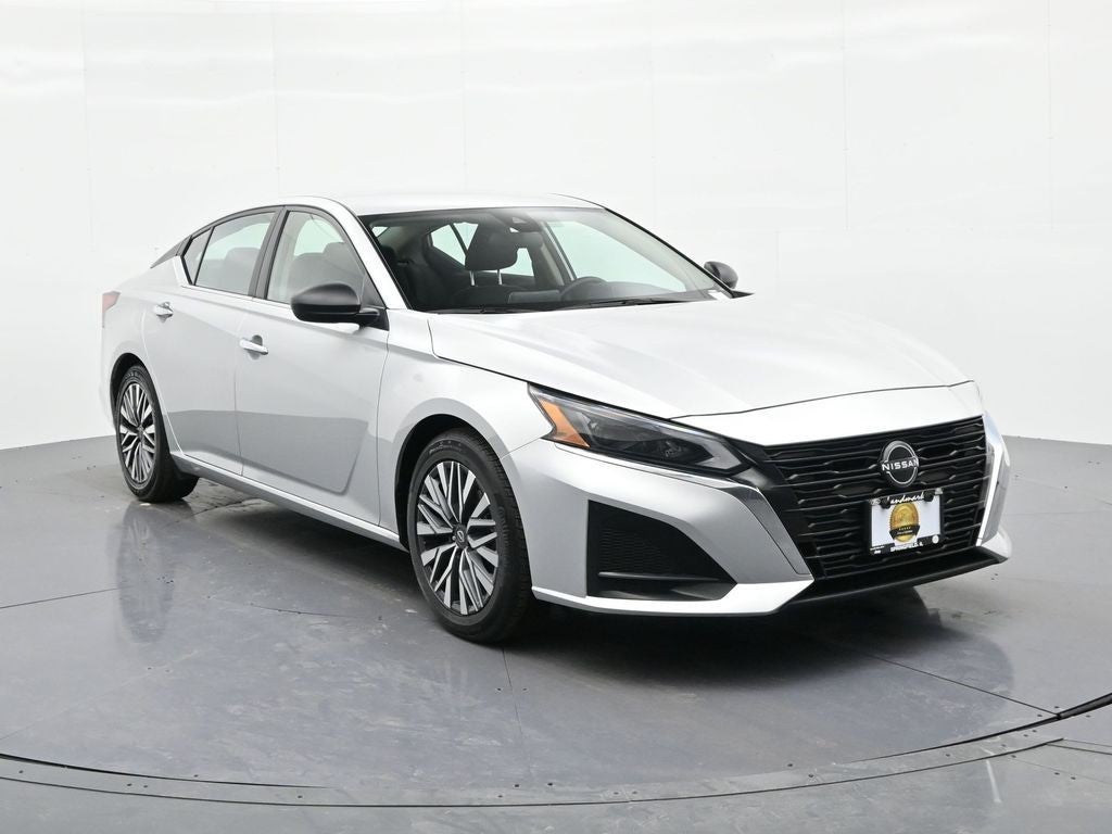 2024 Nissan Altima 2.5 SV Sedan