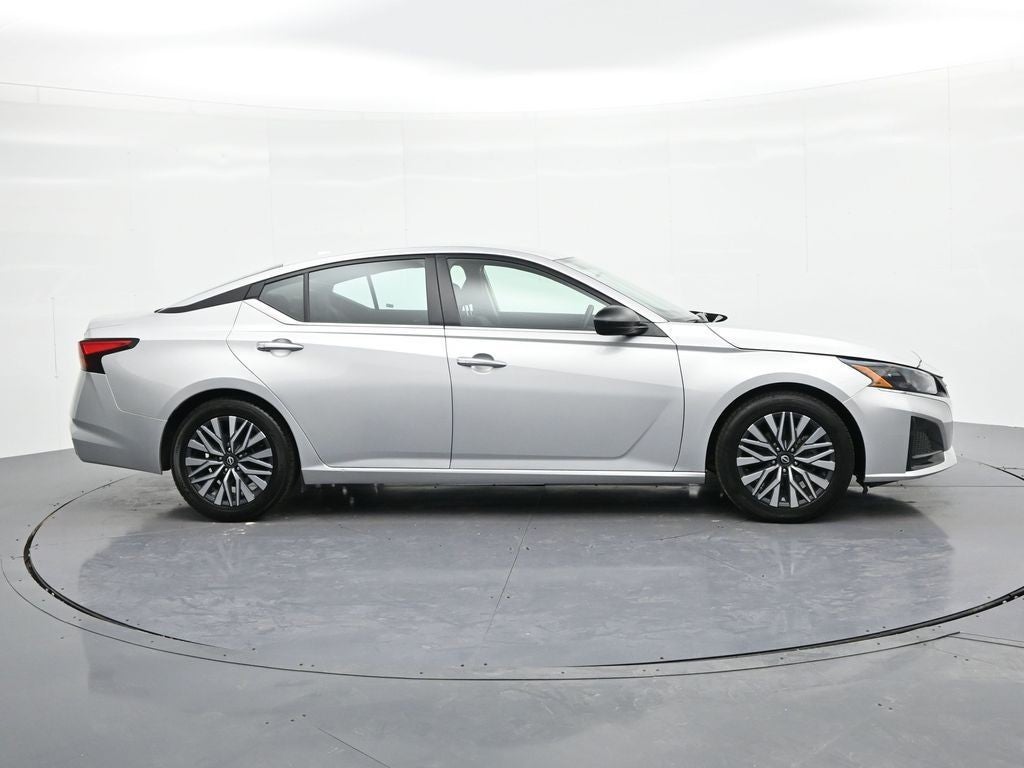 2024 Nissan Altima 2.5 SV Sedan