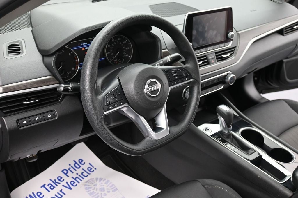 2024 Nissan Altima 2.5 SV Sedan
