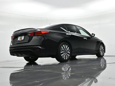 2024 Nissan Altima 2.5 SV Sedan