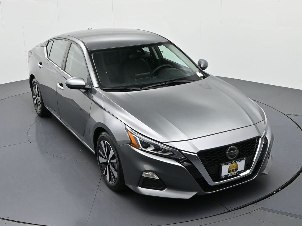 2022 Nissan Altima 2.5 SV Sedan