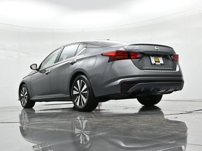 2022 Nissan Altima 2.5 SV Sedan