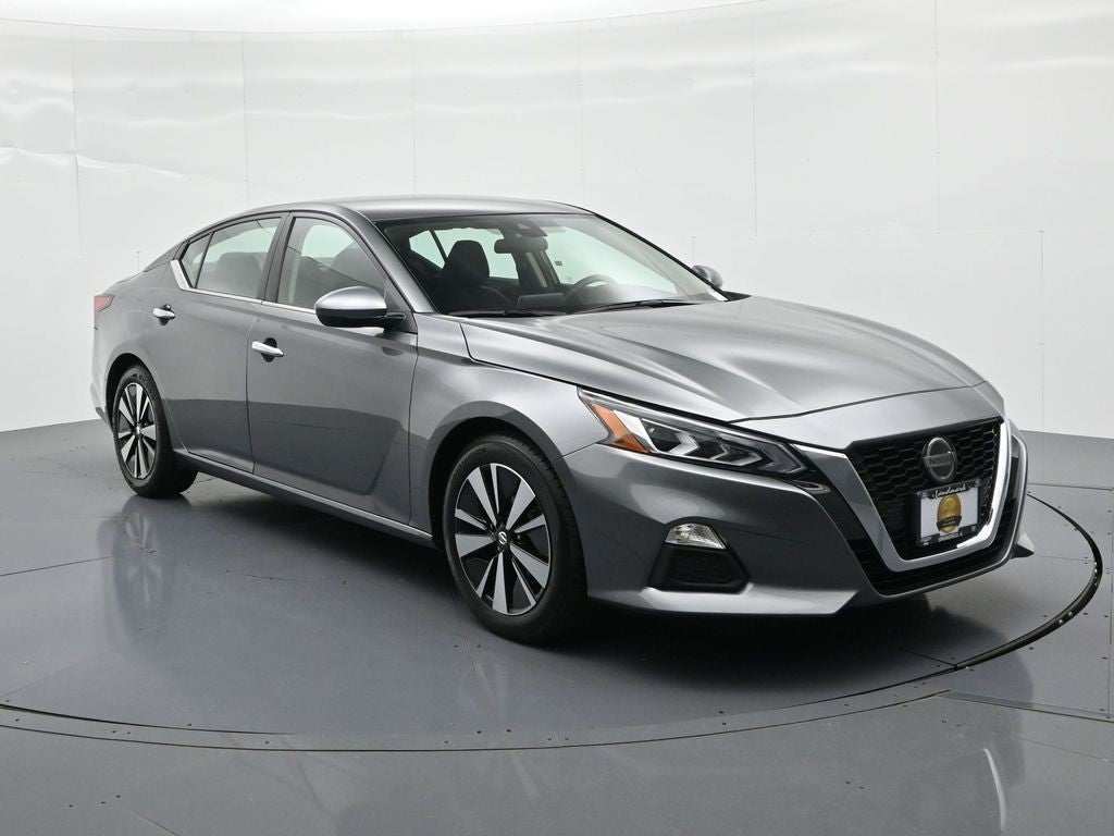 2022 Nissan Altima 2.5 SV Sedan
