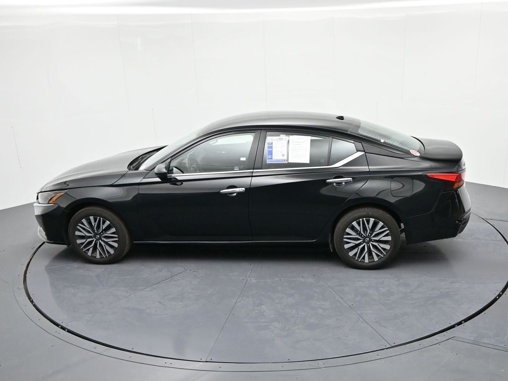 2025 Nissan Altima SV AWD