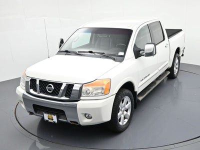 2012 Nissan Titan 4WD Crew Cab SWB SL