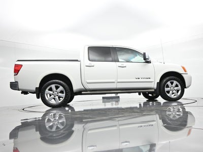 2012 Nissan Titan 4WD Crew Cab SWB SL