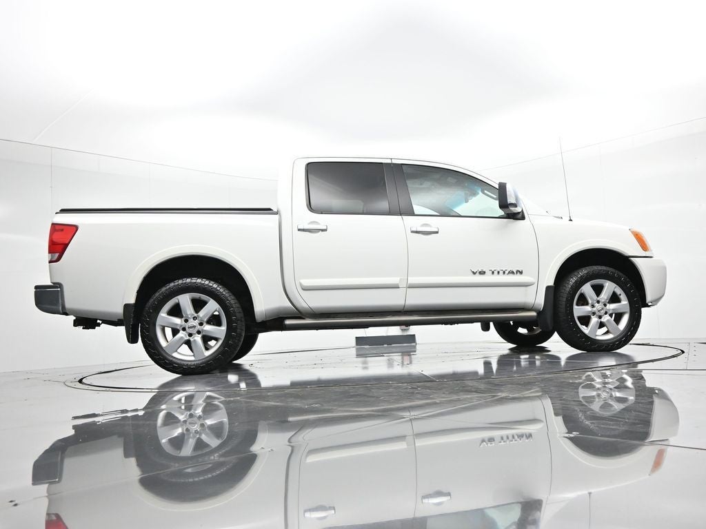 2012 Nissan Titan 4WD Crew Cab SWB SL