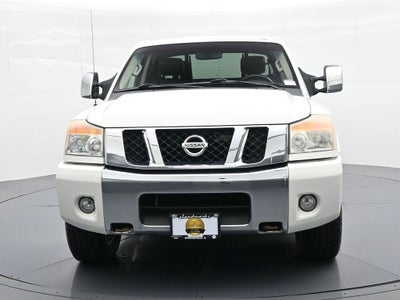 2012 Nissan Titan 4WD Crew Cab SWB SL