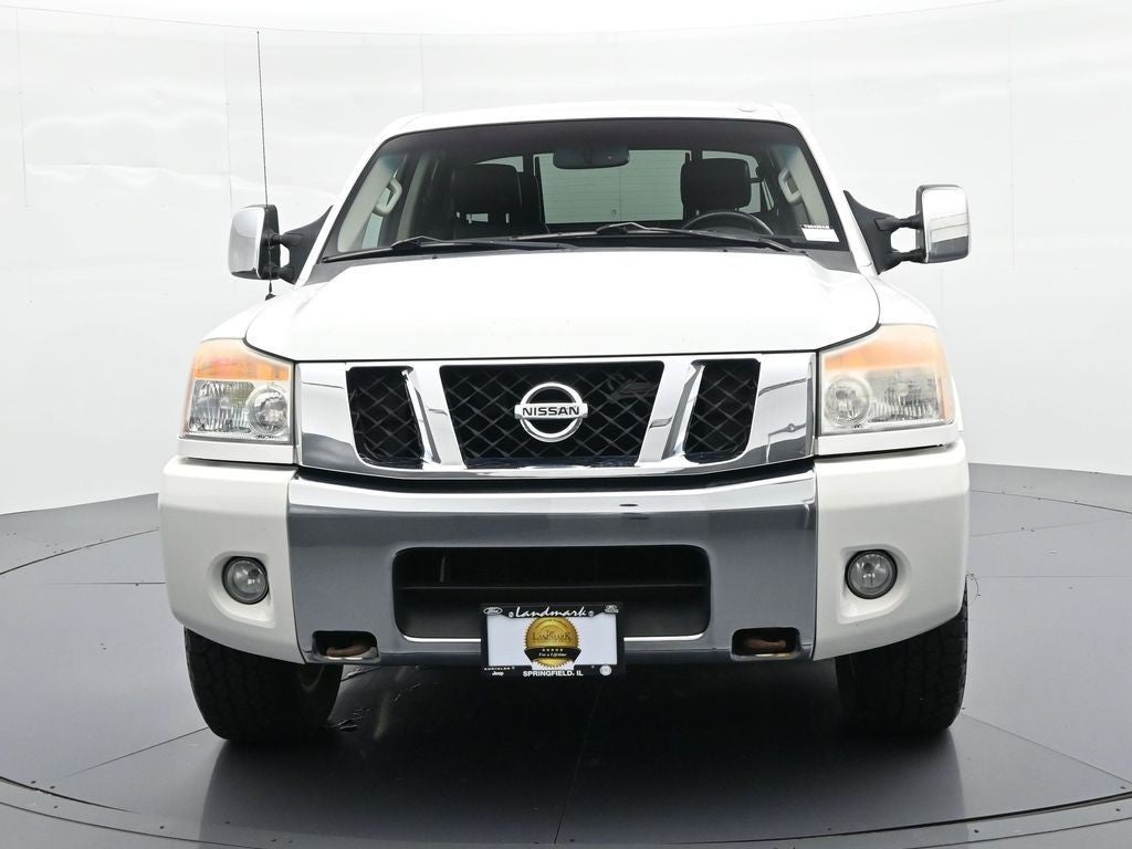 2012 Nissan Titan 4WD Crew Cab SWB SL